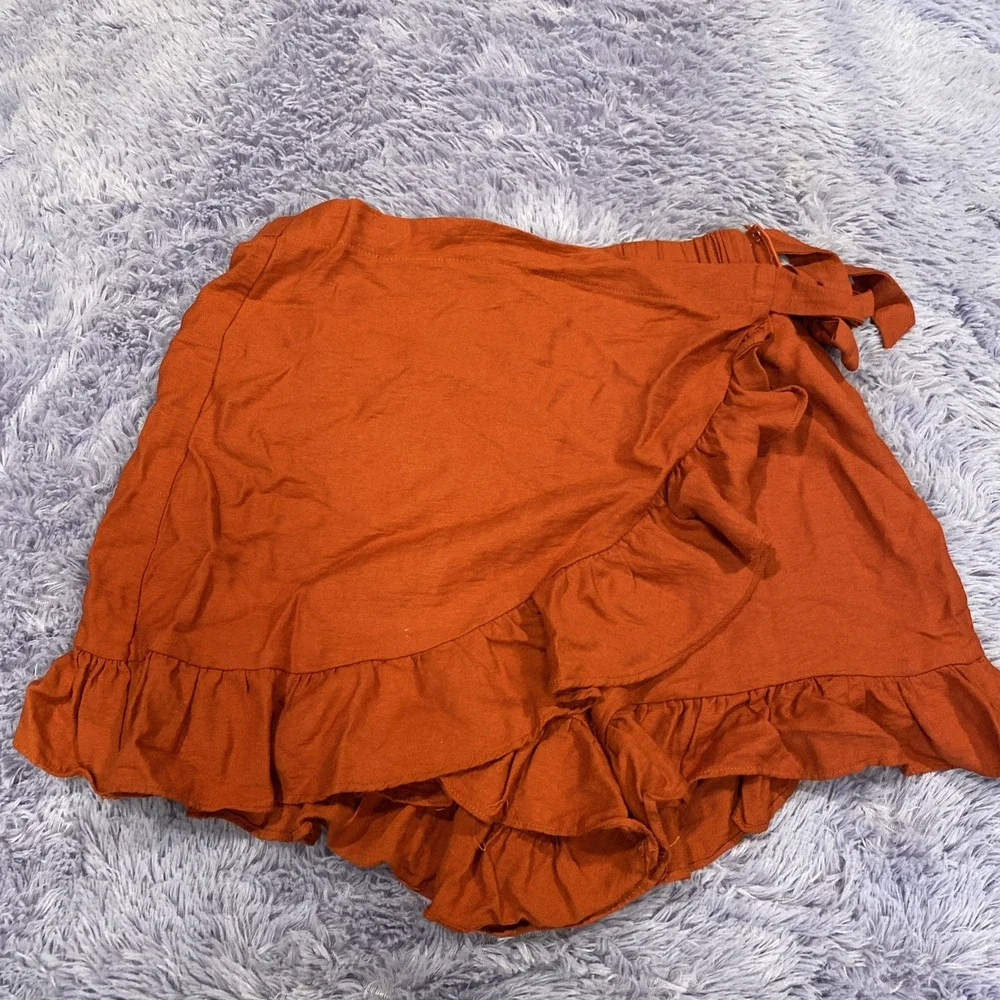Fashion On‎ Earth Skorts Size Medium